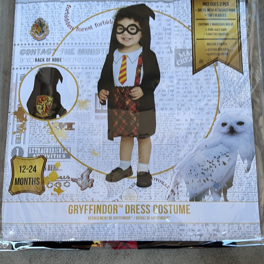 Harry Potter: Kids Gryffindor Dress Costume! New! - Picture 2 of 5